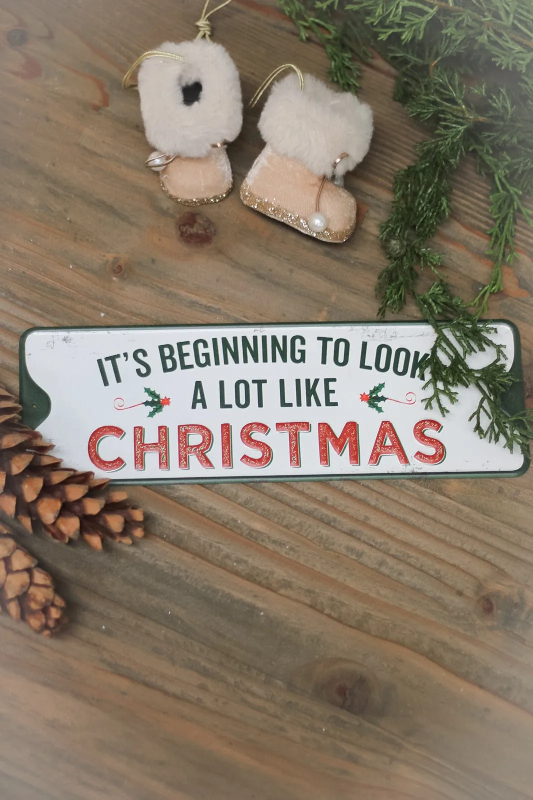 It's Beginning to Look a Lot Like Christmas Rustic Metal Sign